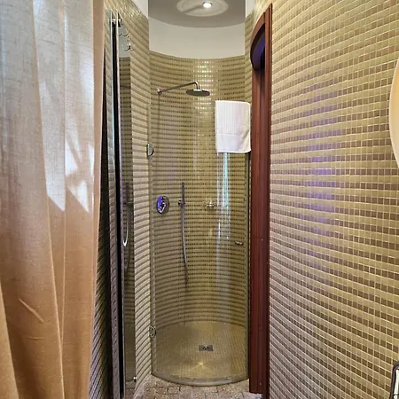 Garden Castle Apartment Desenzano del Garda